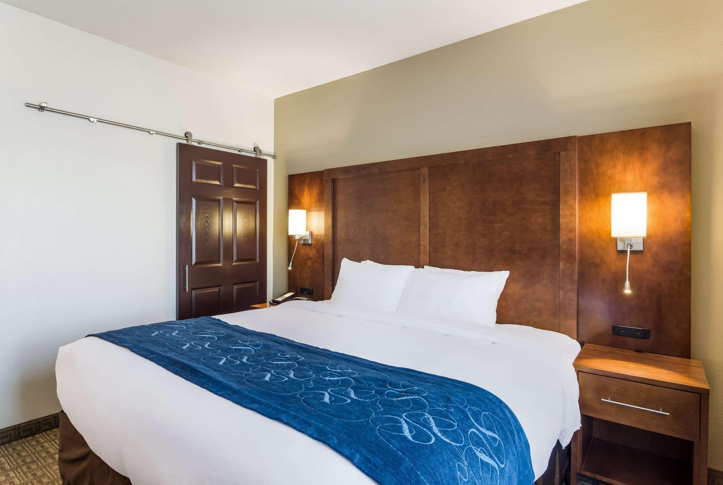 Comfort Suites Юфаула Екстериор снимка