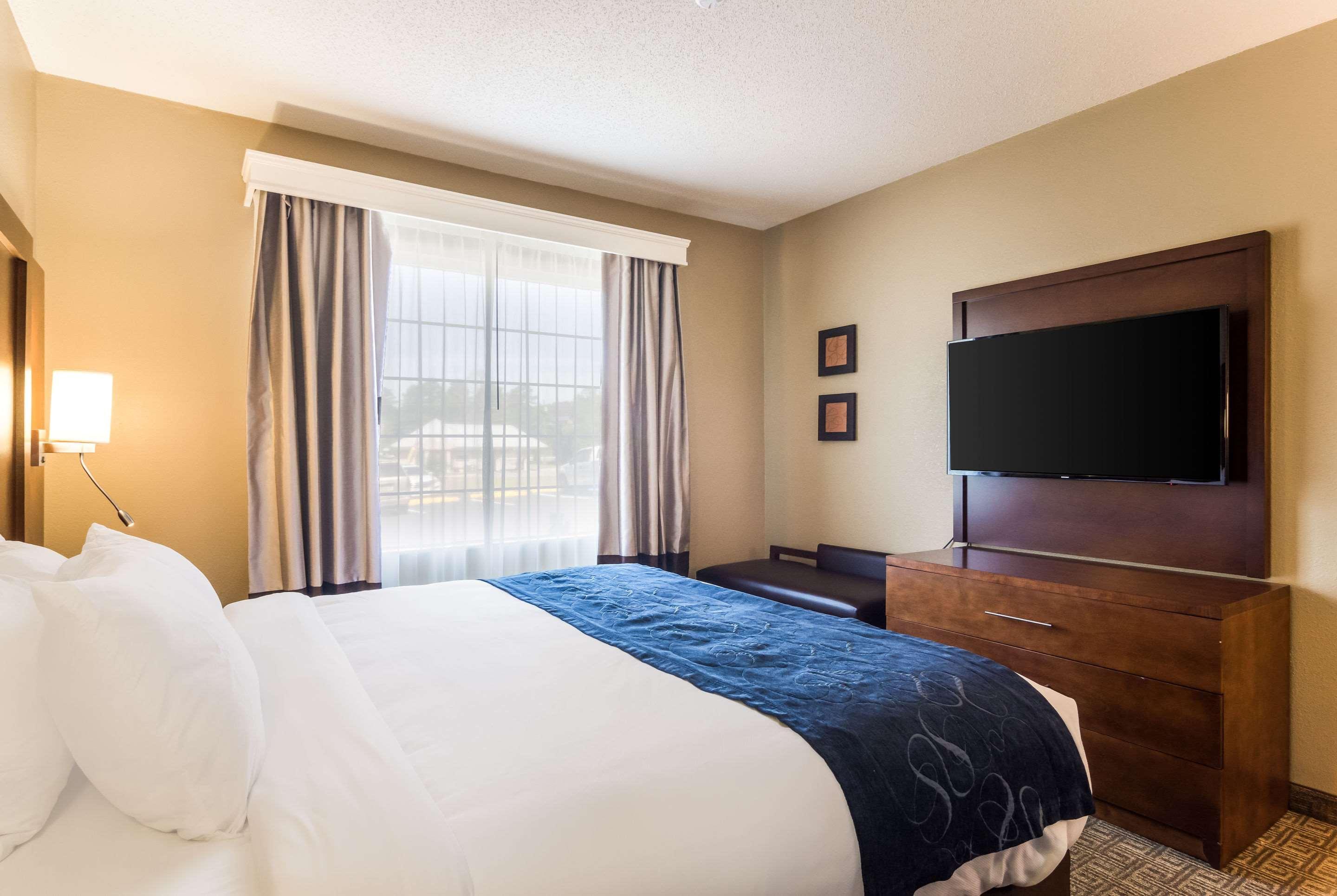Comfort Suites Юфаула Екстериор снимка