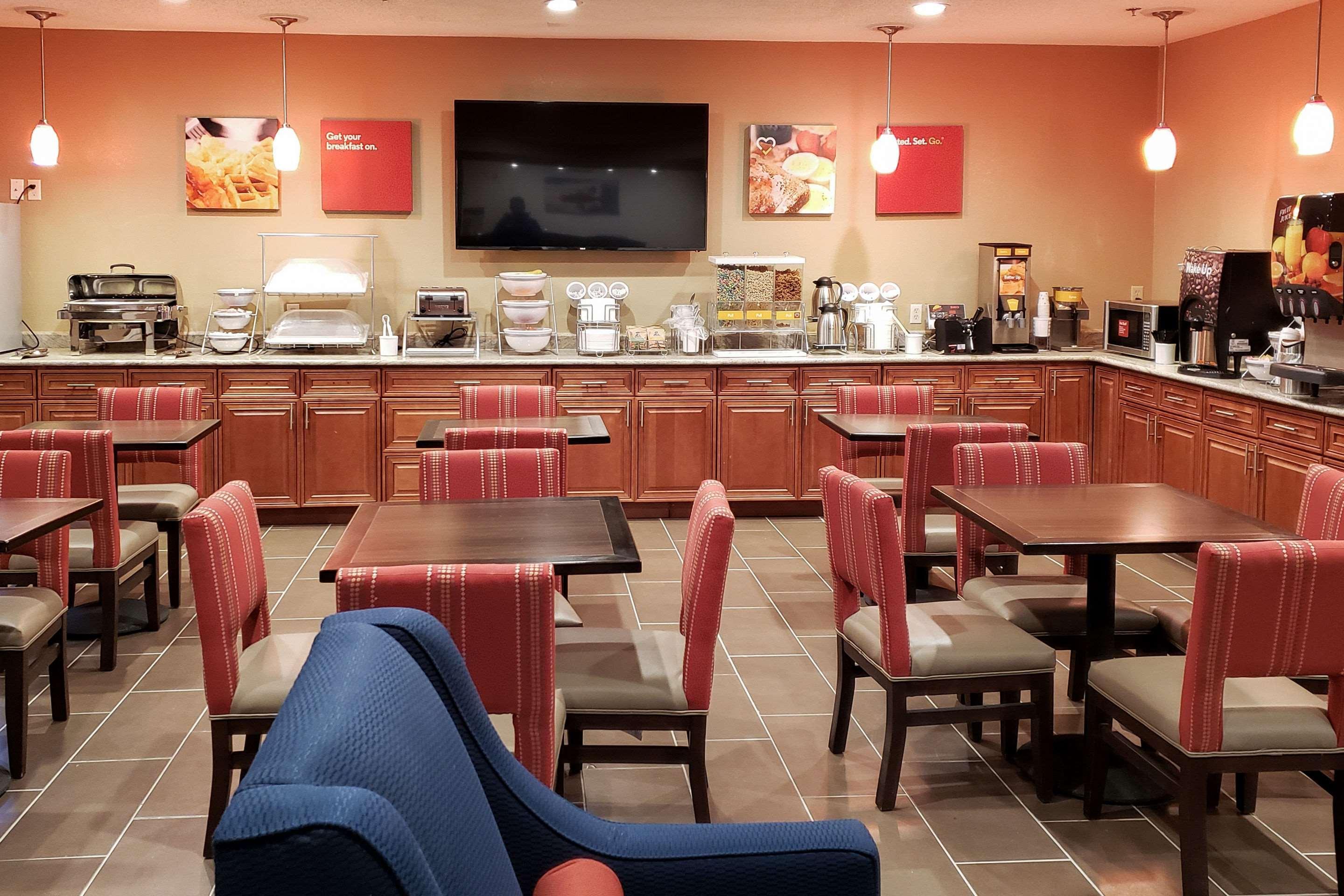 Comfort Suites Юфаула Екстериор снимка
