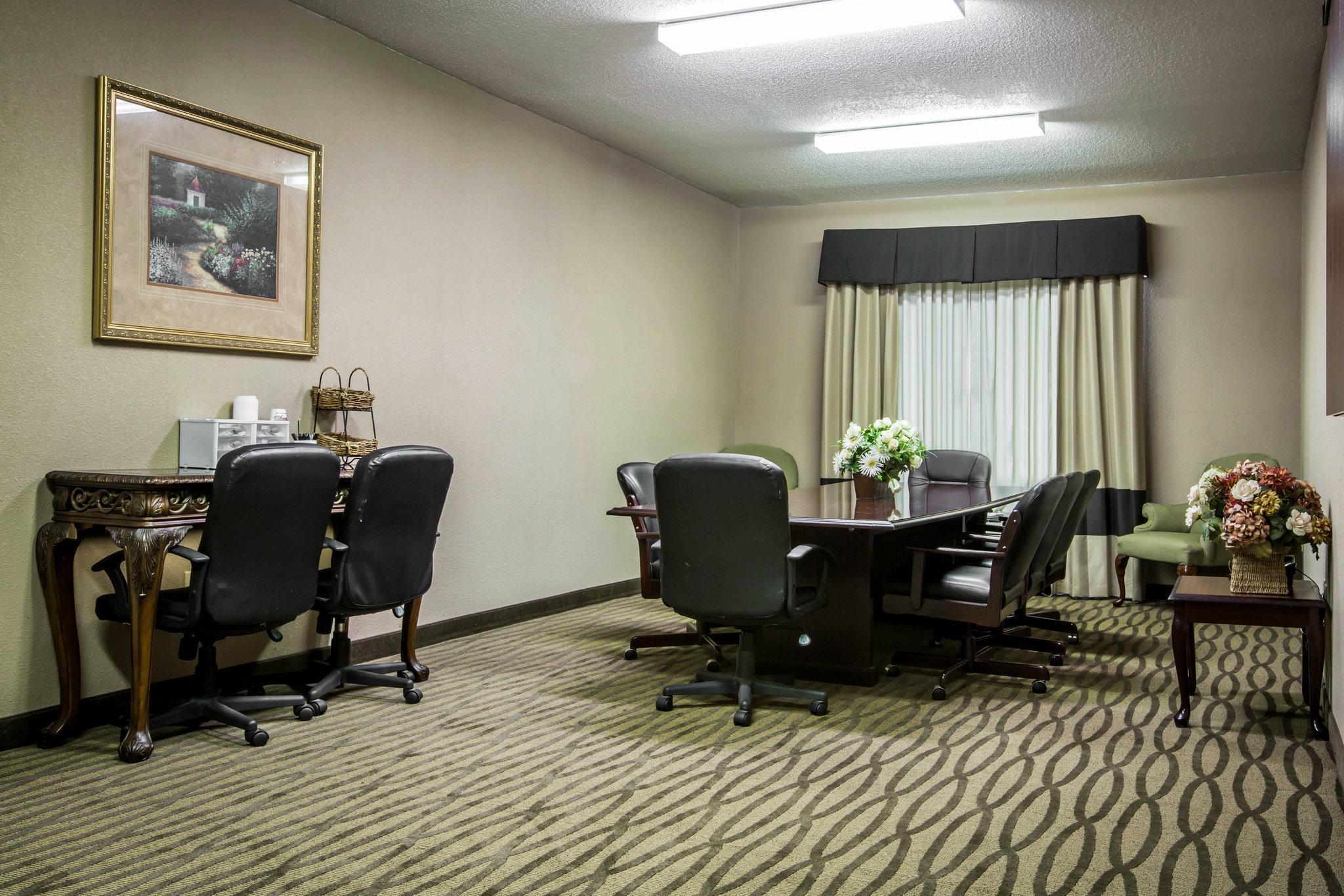 Comfort Suites Юфаула Екстериор снимка
